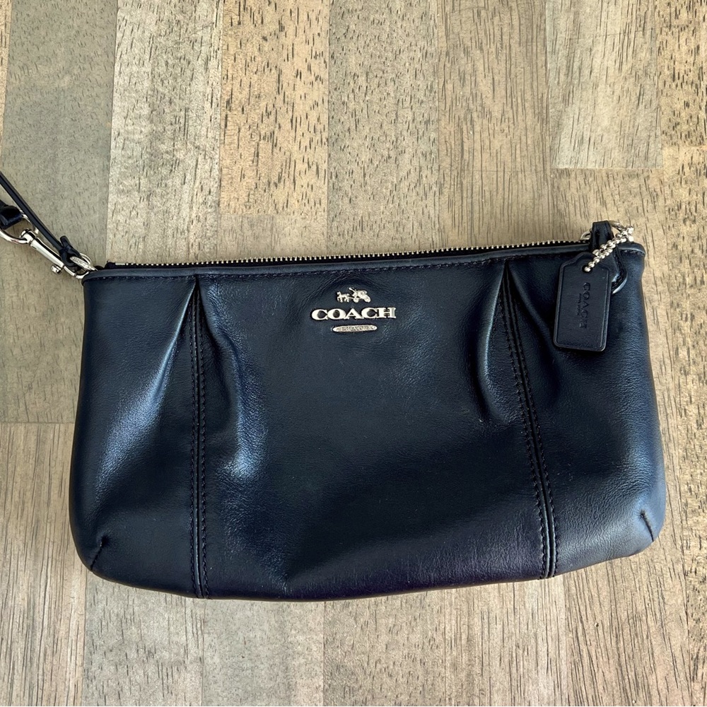 Coach wristlet - Black